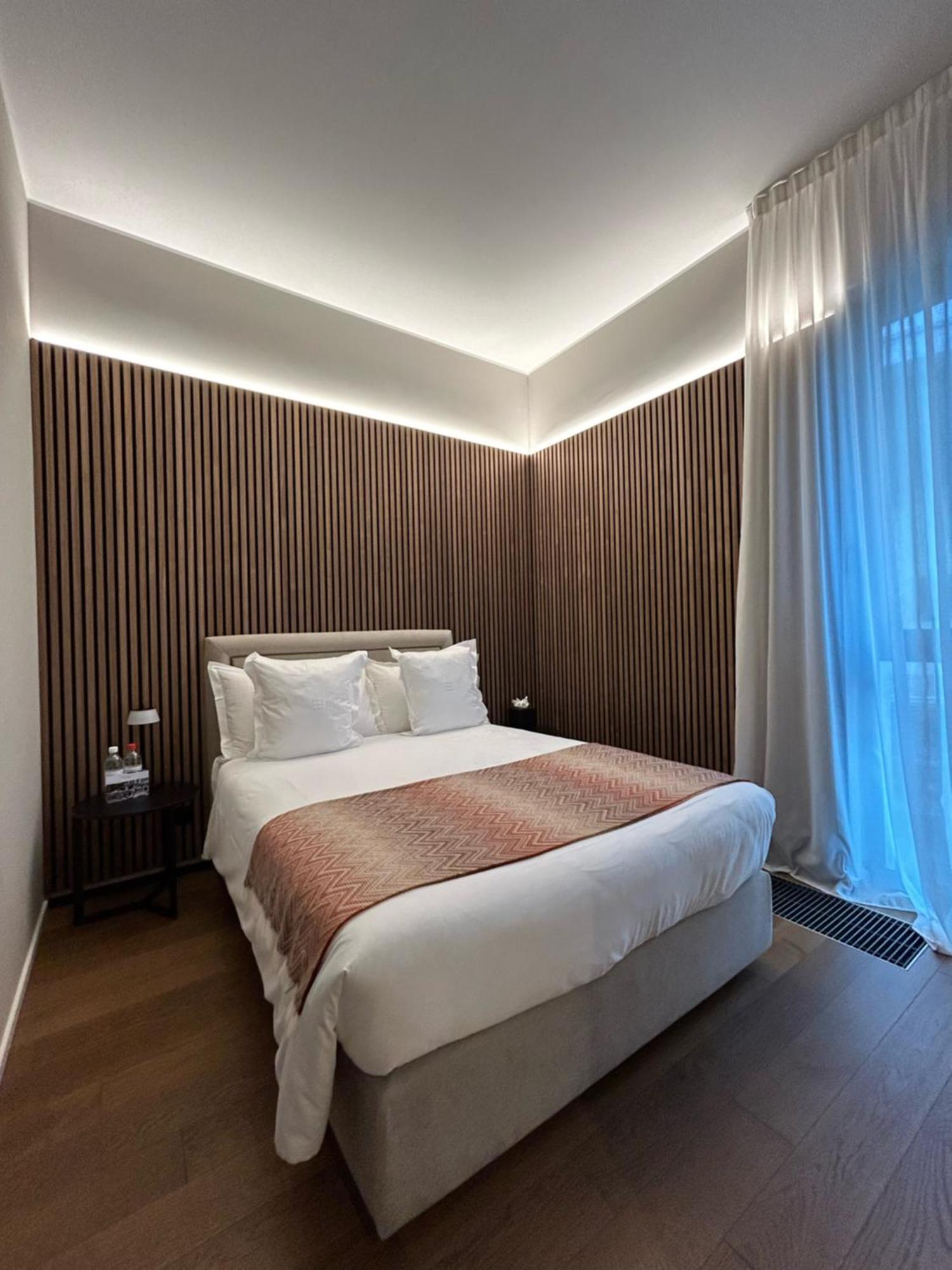 Hotel Smart Binario - Self Check-in *